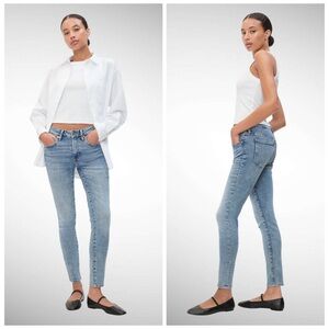 Gap Mid Rise Universal Skinny Jeans, Size 4/27